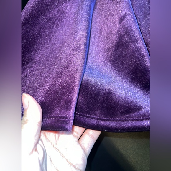 Genuine Kids Oshkosh Purple Velvet Gem Buttoned Back Dress Size 2T NWT - Picture 2 of 8